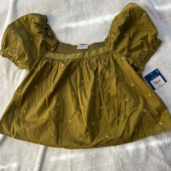 arizona puff sleeve top - Picture 1 of 2